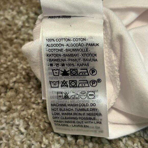 Levi-s Women's White T-shirt - Picture 7 of 7